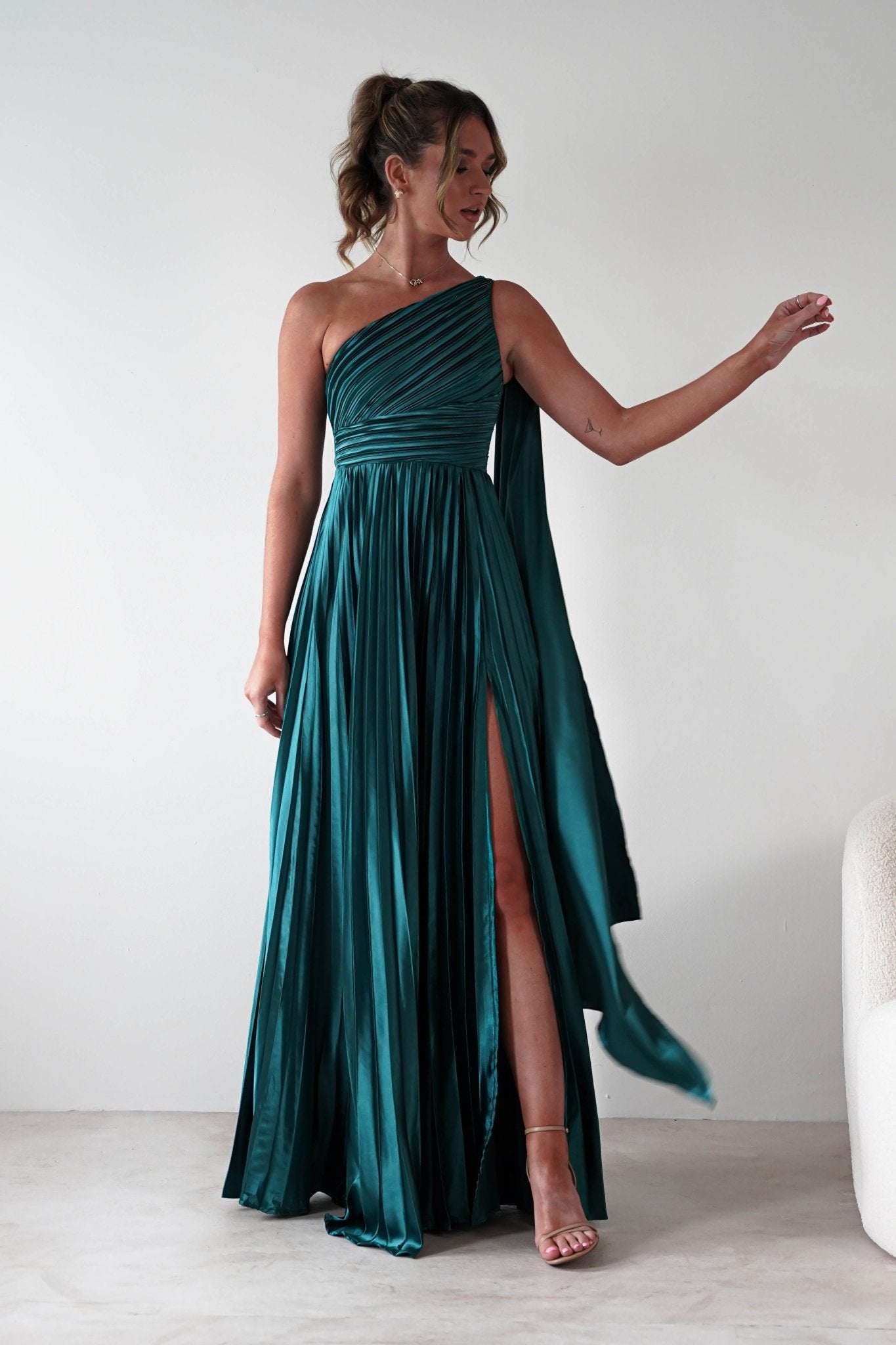 Jianna Peated Maxi Dress | Emerald Green | Oh Hello Clothing | S (8)
